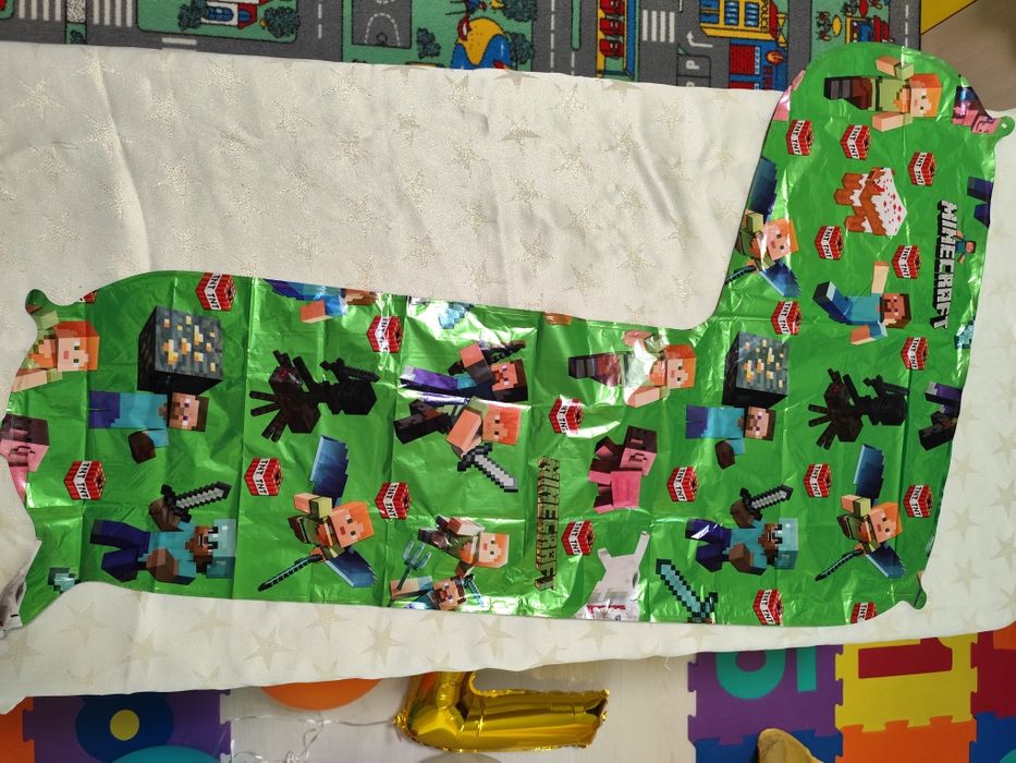 Картонена торта, Декорация за рожден ден Майнкрафт