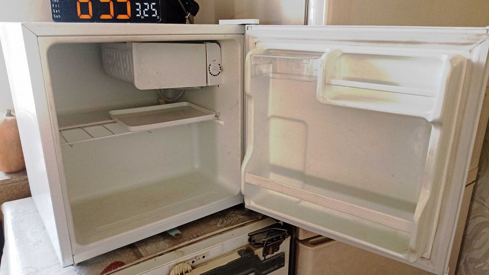 Продам холодильник Бирюса 50