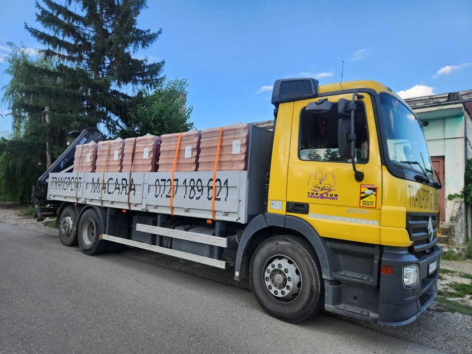 Camion cu macara de inchiriat - transport si manipulare marfa Ploiesti