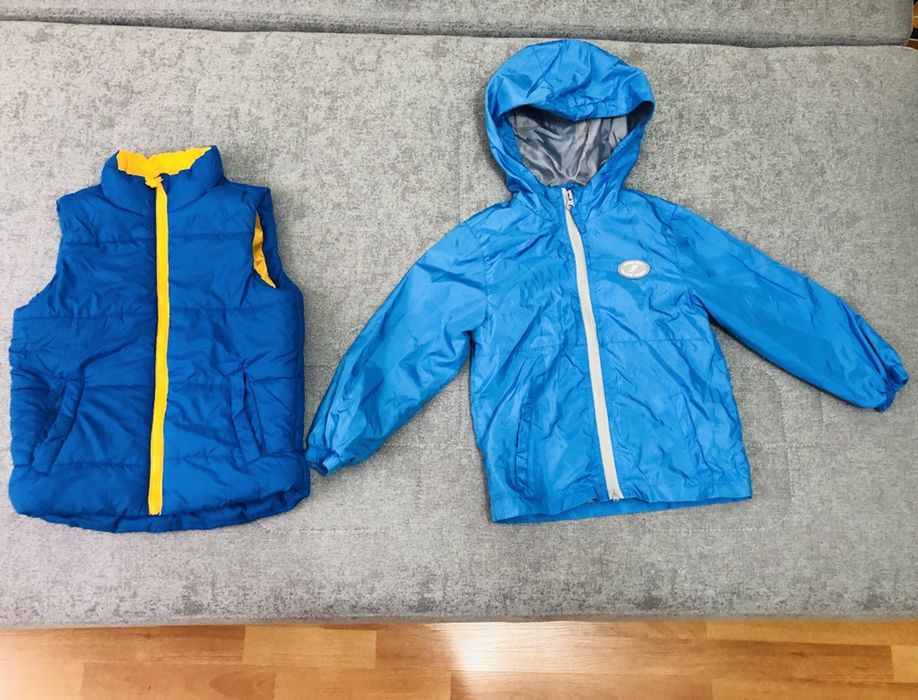 Жилетка и дождевик для мальчика