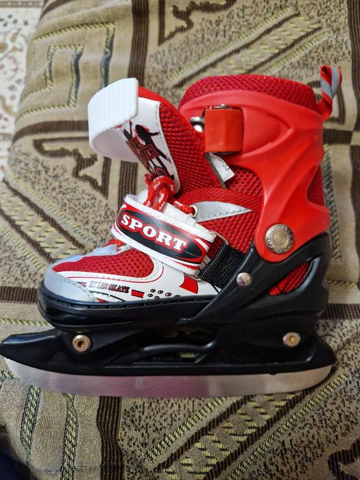 Продаю коньки детские