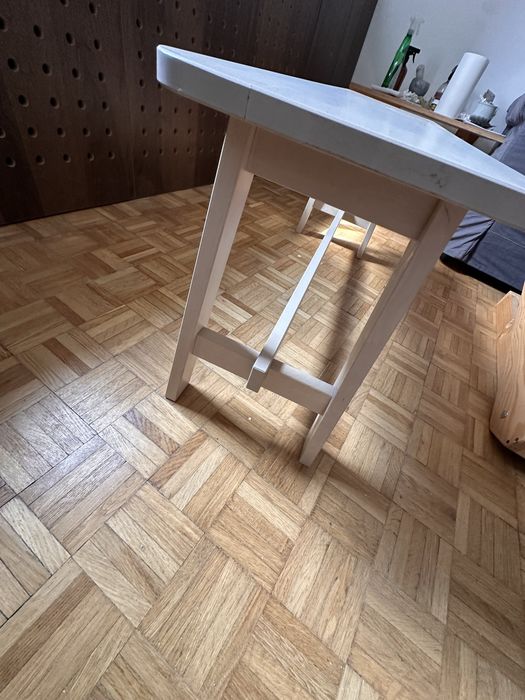 bancheta ikea  din lemn