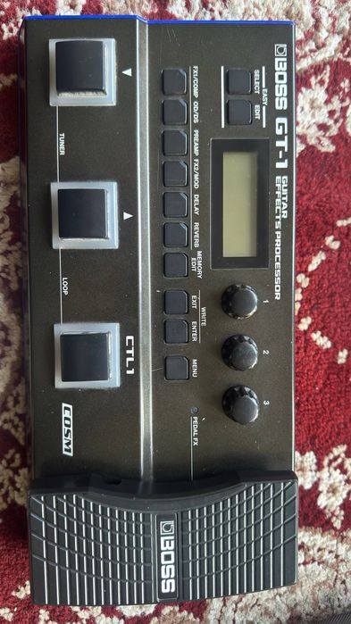 Boss GT 1 sotiladi sastaniyasi narmalni ovoz terilmagan narxi 150$ sro