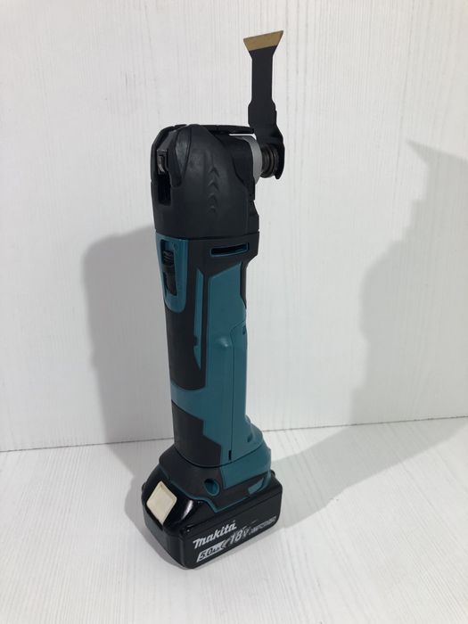 Multifuncțională Makita DTM 51