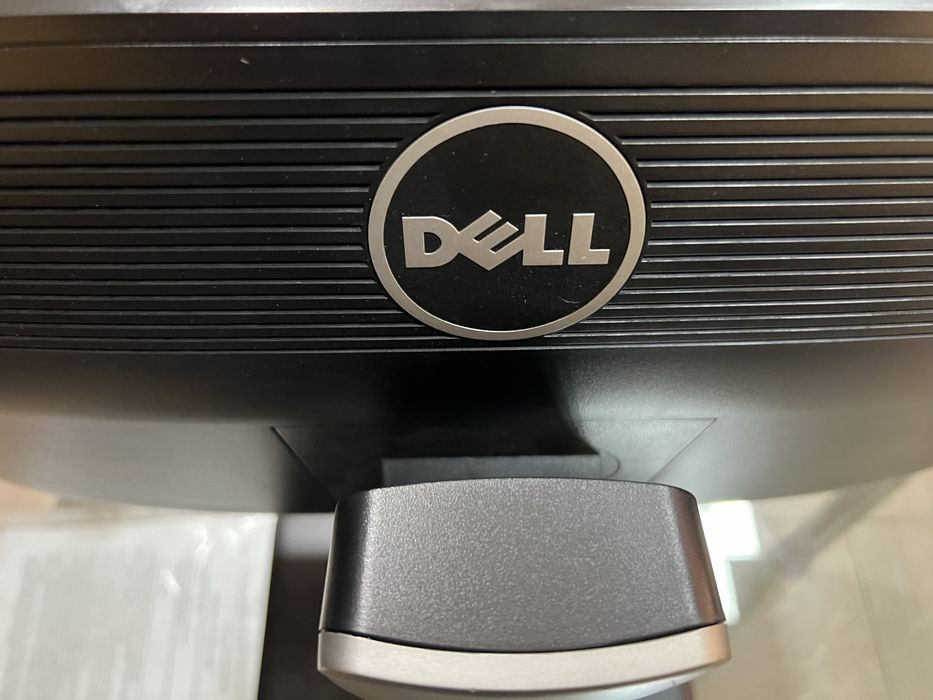 Монитор DELL  22
