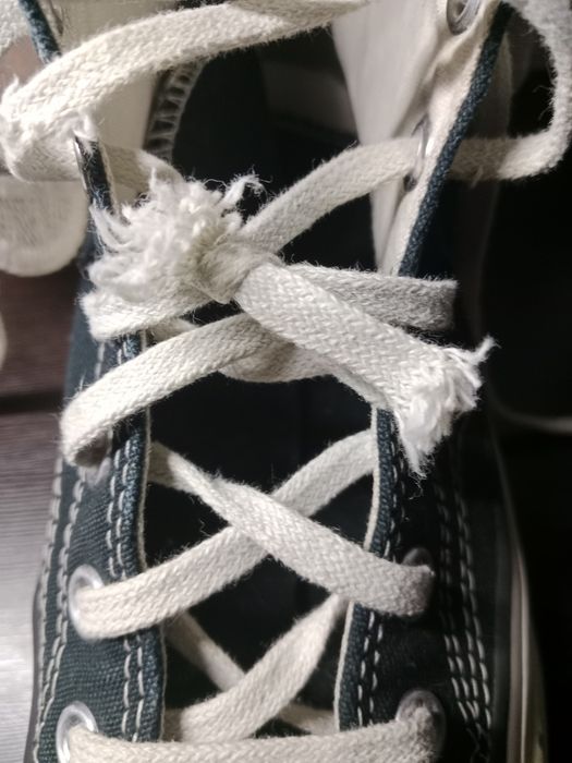 Продам оригинальные converse.