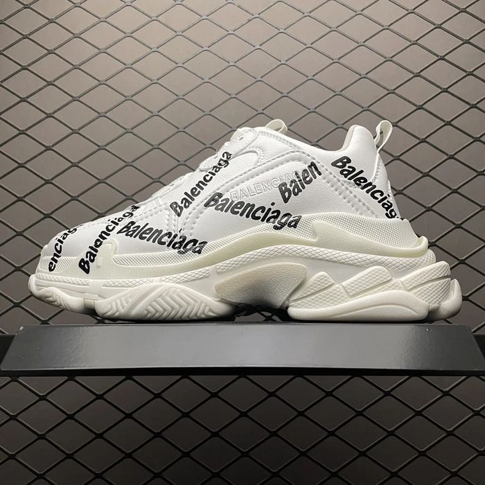 Balenciaga Triple S - Black/Cream/White