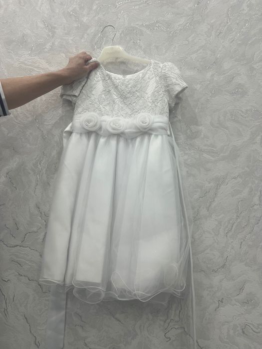 Продаются бальные платья для девочек