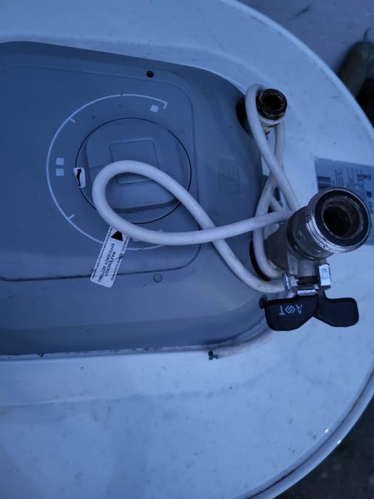 Водонагреватель аристон