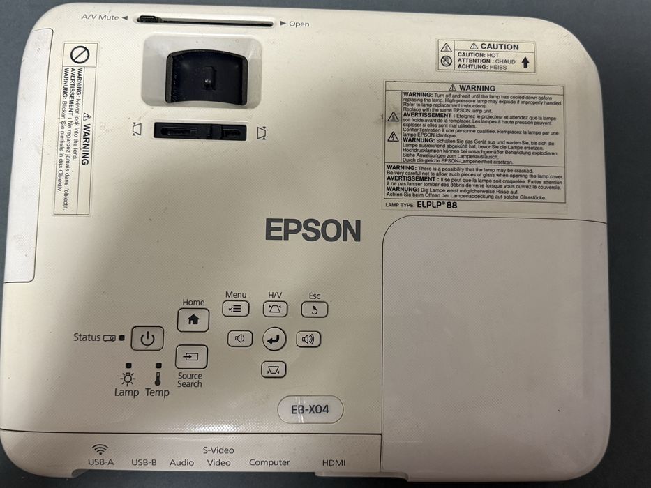 Продам проектор Epson EB-S04 с дефектом