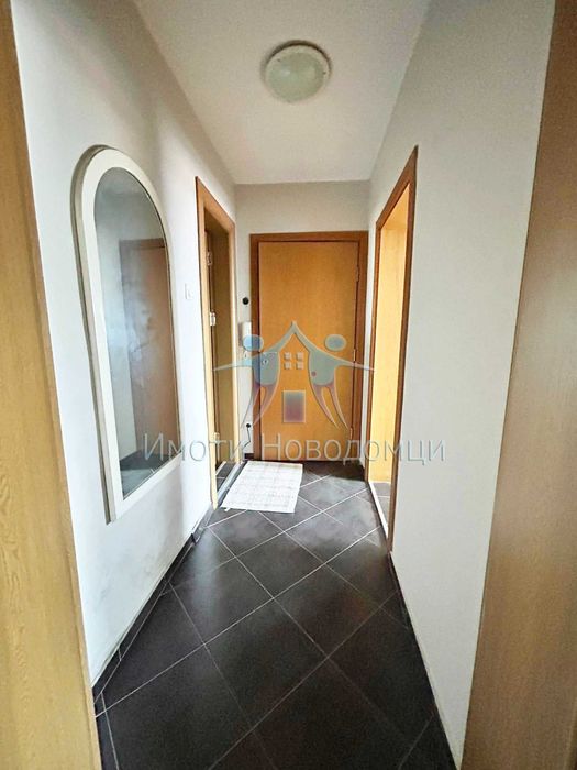 Продава се Тристаен апартамент в Шумен, Пазара - 100 кв.м за 459 €/кв.м - Снимка #6