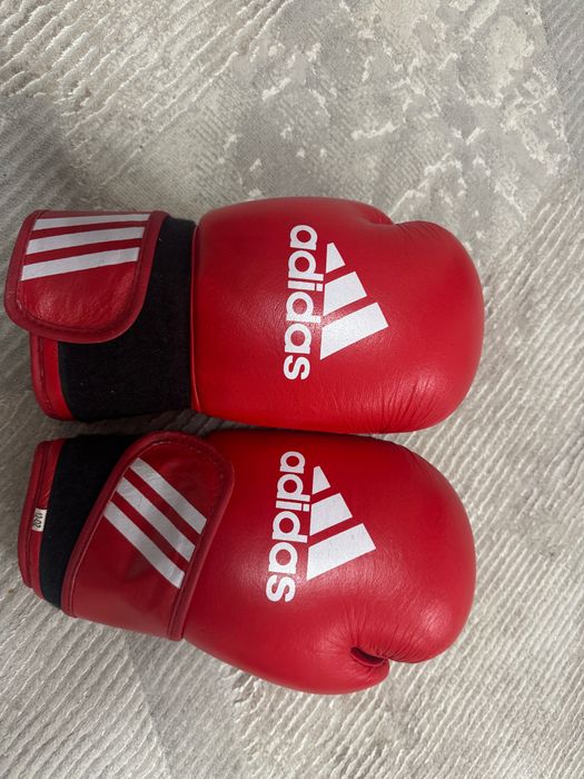 Перчатки для бокса