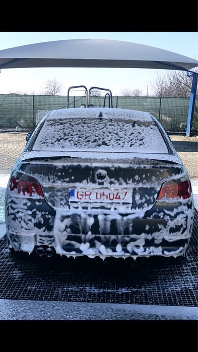 Vand e60.seria 5 (4000€usor negocialib )