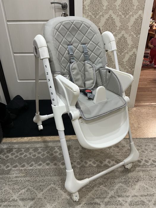 Стульчик для кормления детский