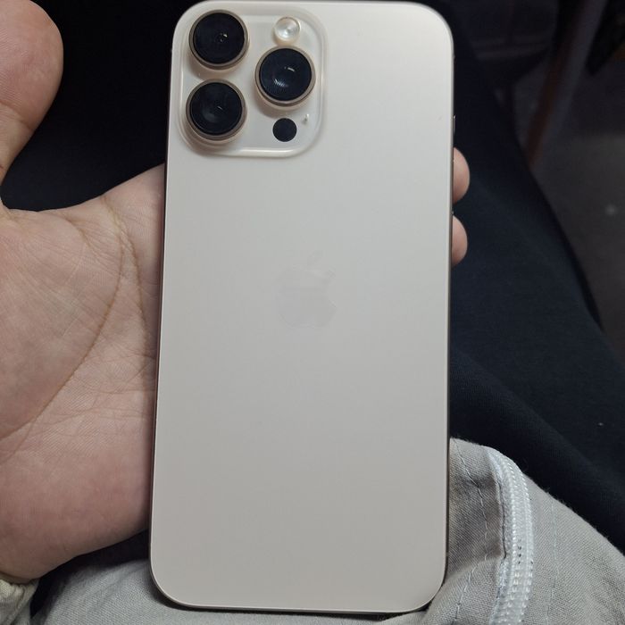 В идеале IPhone 16 Pro Max 512