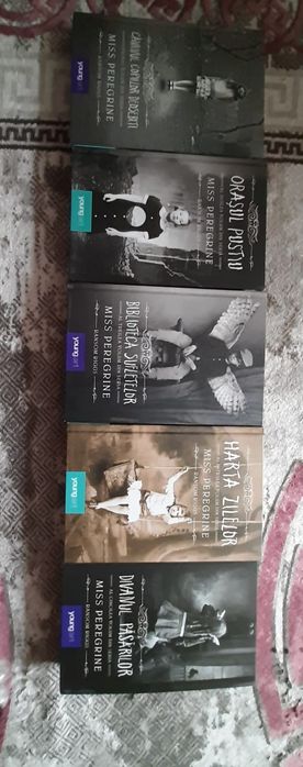 Carti : Miss Peregrine și Stăpânul inelelor