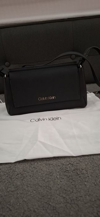 Poseta Calvin Klein