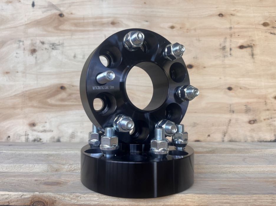 Фланци за Mercedes X Class 38mm 66.1 6x114.3 Nissan Pathfinder Navara