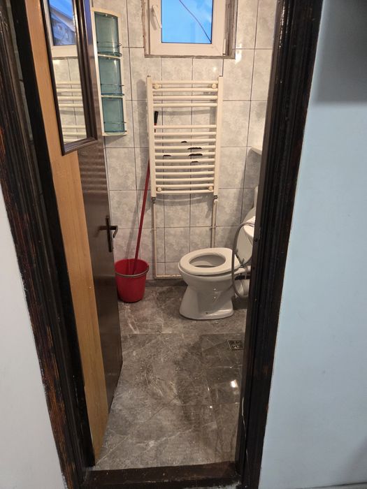 Inchiriez garsoniera metrou pipera