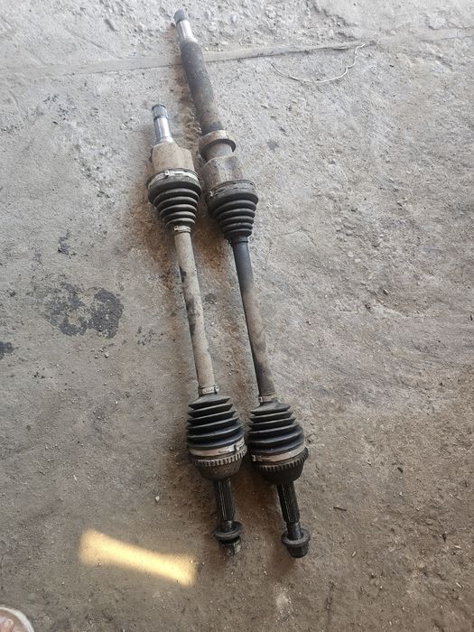 Planetara Ford Transit 2.2 Tdci 2008 st și dr