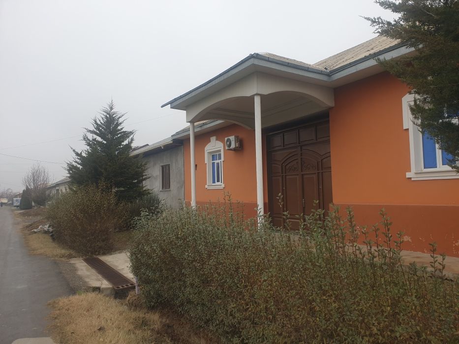 Uy sotiladi jizzax shaxar uratepalik maxallasi