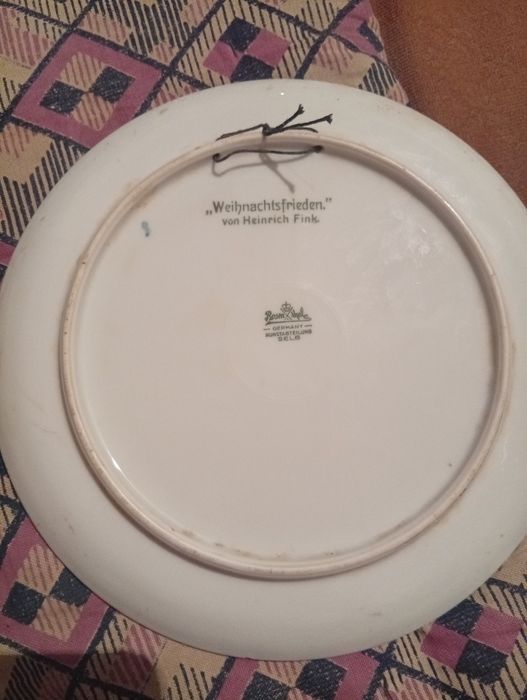 В хорошем состоянии тарелка германия