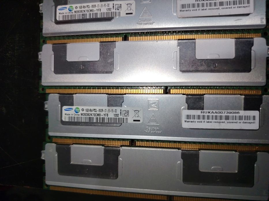 Kit 64GB DDR3 ECC Reg (4x16GB) Samsung PC3L-8500R Memorie Server