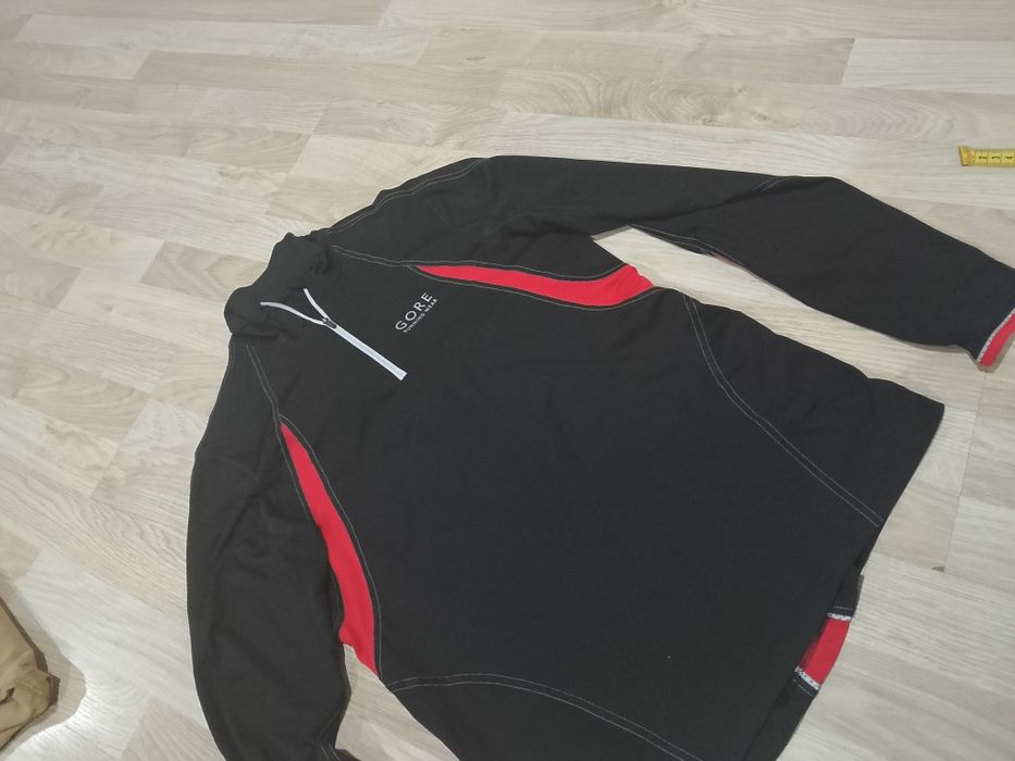 Bluza sportivi,ca noua