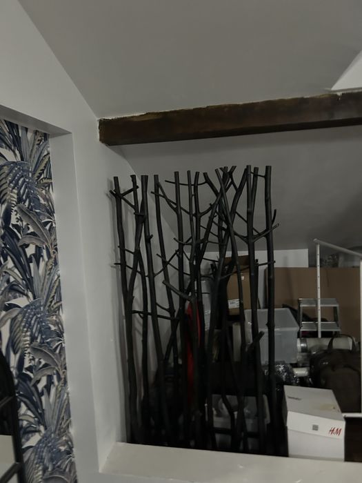 Decoratiune lemn masiv negru