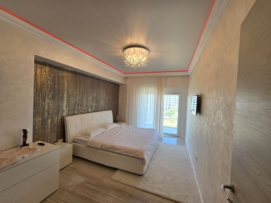 Apartament 3 camere white tower