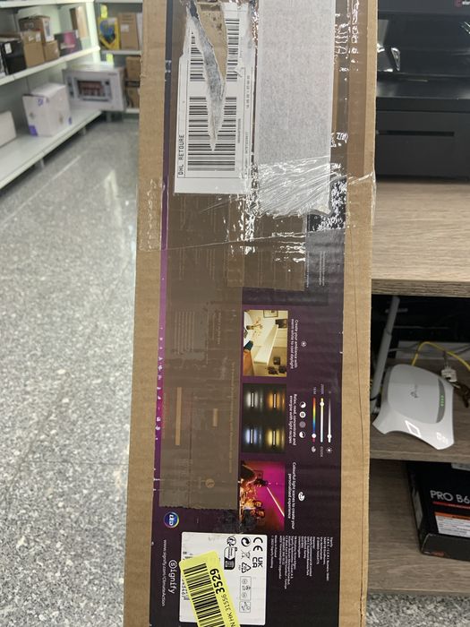 Lampa suspendata Philips hue white & color