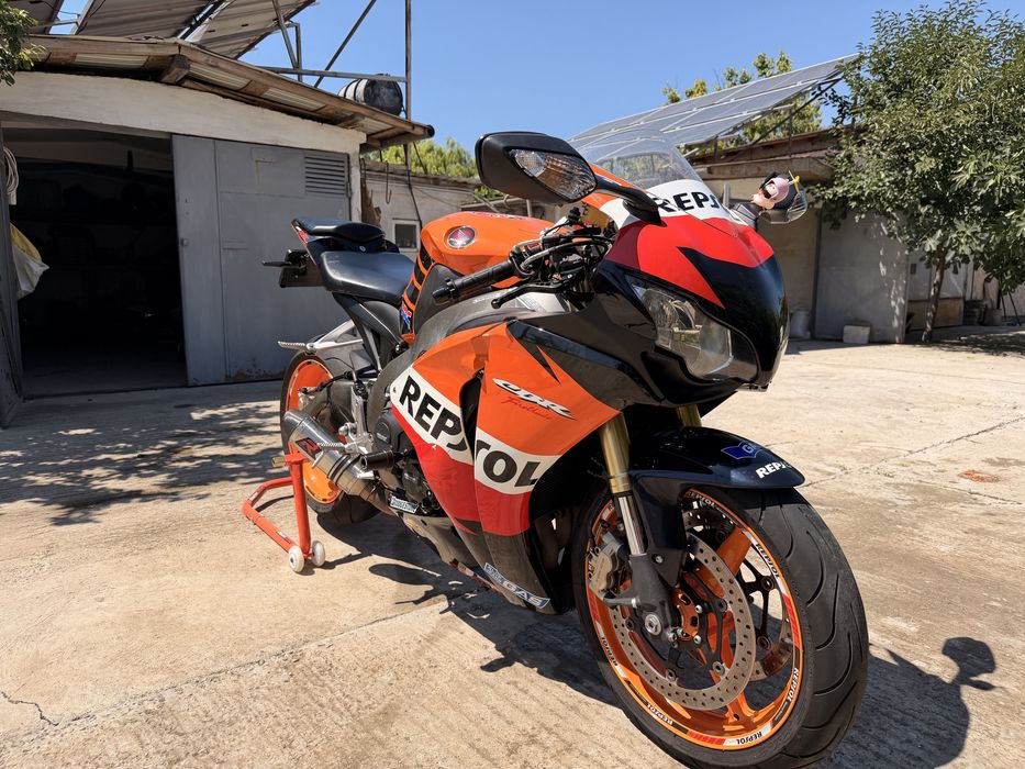 HONDA CBR 1000RR Repsol 2011 SC59