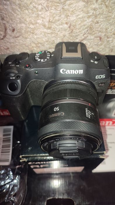 Фото Видео аппарат CANON EOS R 8
