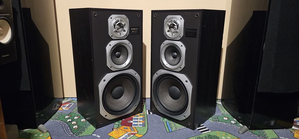 Colectie Technics SB 3670 boxe audio pe trei cai