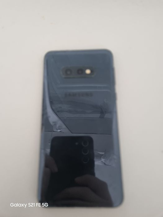 Samsung s10e 8/128