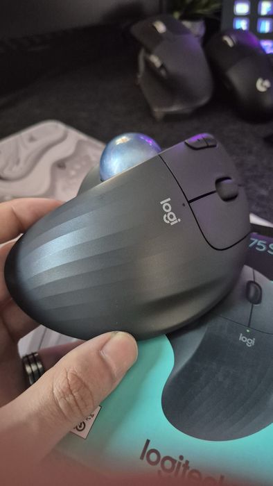 Mouse Logitech ERGO M575S Wireless, Nou, desigilat.
