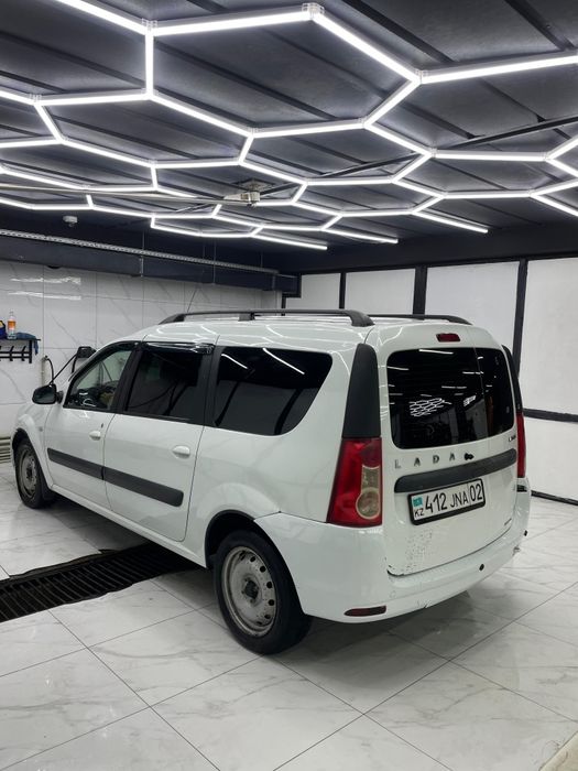 Продаю Lada Largus 2019 года