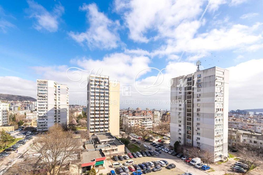 Продава се Тристаен апартамент в Варна, Левски - 70 кв.м за 1567 €/кв.м - Снимка #18