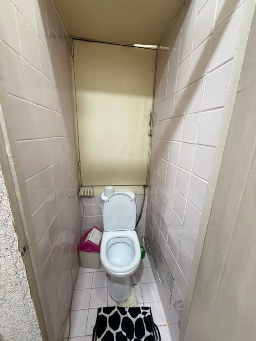Юнусабад 15 квартал 2/4/4 (50м2) Метро Туркистан 
Плошадь:  50м²
Ориен