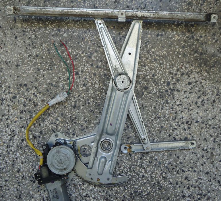 Машинка /комплект/ за ел. стъкло за Suzuki Ignis I Hatchback