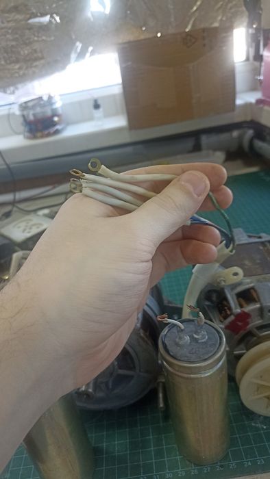 Продам электродвигатели