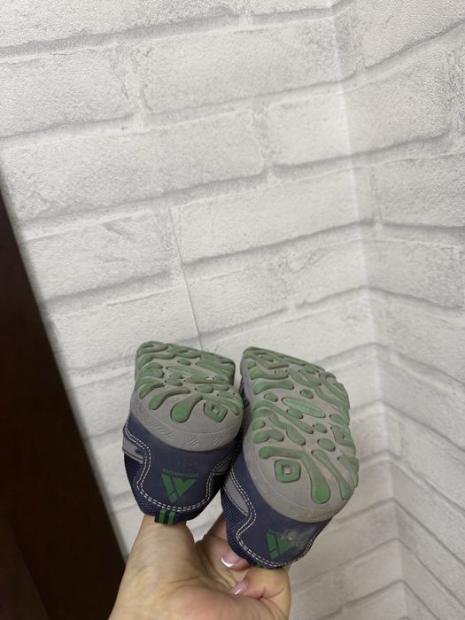 Кроссовки детские на мальчика