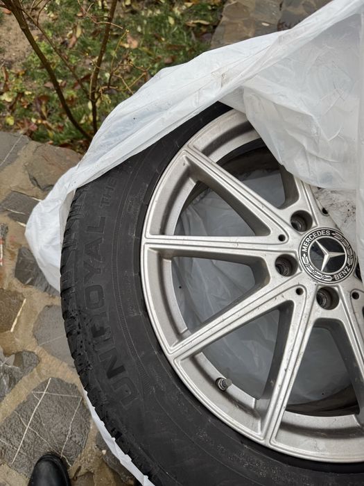 Jante aliaj originale Mercedes GLE cu anvelope iarnă 235/60 R18