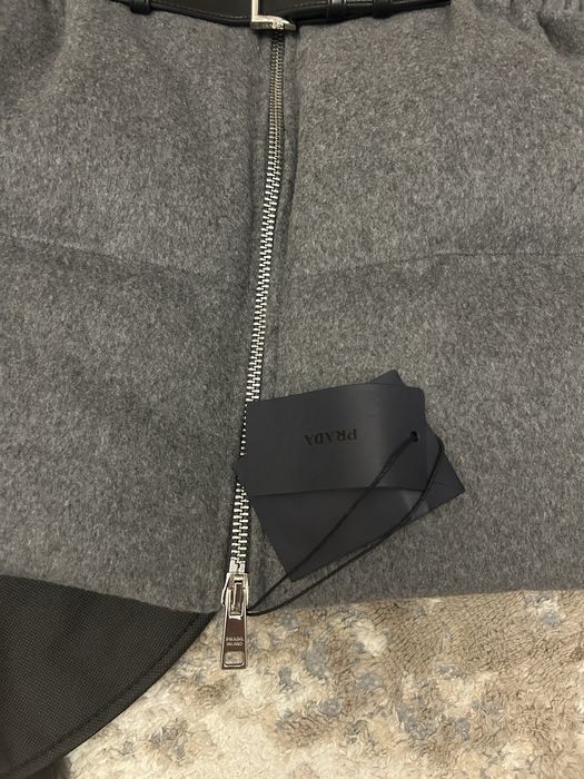 Продам пуховик натуральный