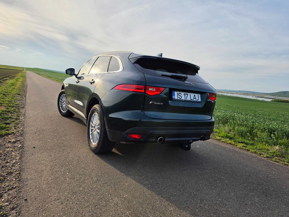Jaguar F-Pace 3.0D AWD 300CP – 2017 – Eleganță, confort și putere