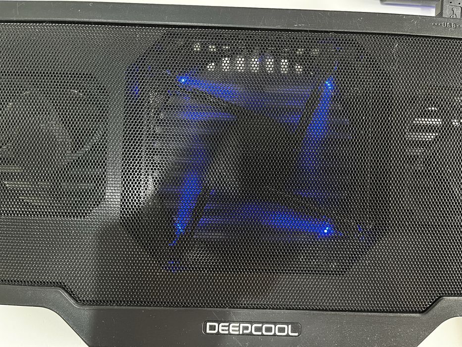 Продам подставку для ноутбука DeepCool