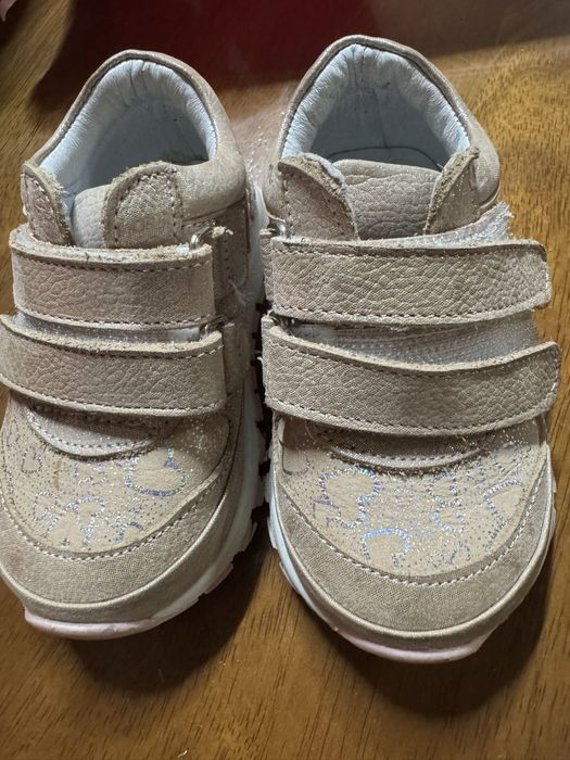 Ботинки для девочки