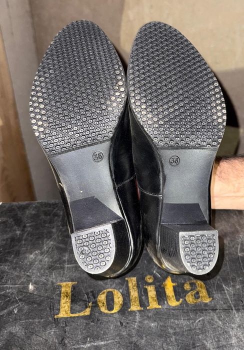 Туфли женские,кожаные.