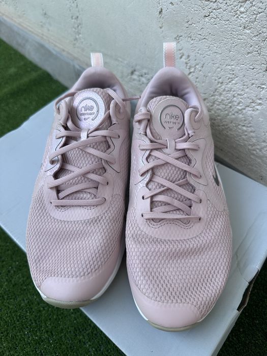 Дамски маратонки nike
