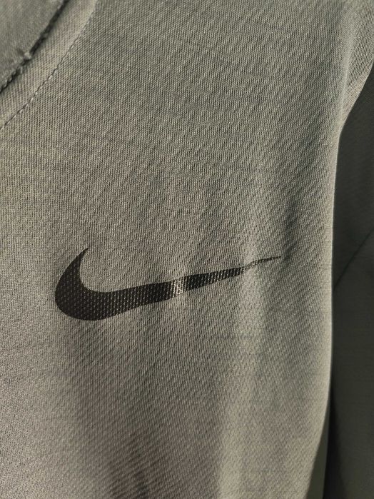 NIKE Dri-Fit Тениска/Мъжка М